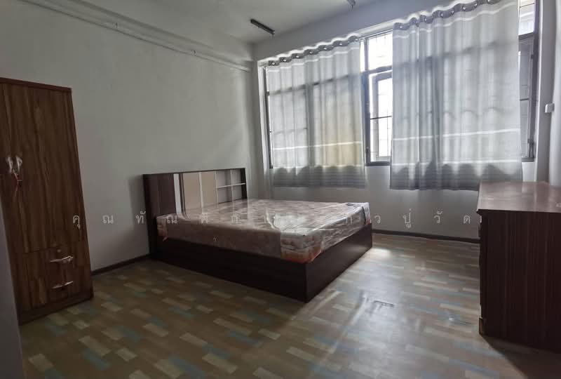 ZENNIQ Hotel, Bangkok, Somdet Phra Chao Tak Sin 6 Alley, Bang Yi Rua, Thon Buri, Bangkok, 3 Bedrooms, 30 sqm, Apartment For Rent, by ทัณฑิกา แก้วปู่วัด, 500336216 - DDproperty.com