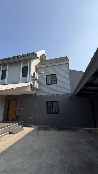 บ้านเดี่ยวให้เช่าบรรยากาศเงียบสงบ เป็นส่วนตัว รัชดา 32 | 5 ห้องนอน ใกล้ MRT ลาดพร้าว, กรุงเทพ, จันทรเกษม, จตุจักร, กรุงเทพ, 283 ตร.ม., บ้านเดี่ยว ให้เช่า, โดย Pawarisa Lekhakula, 500336233 - DDproperty.com