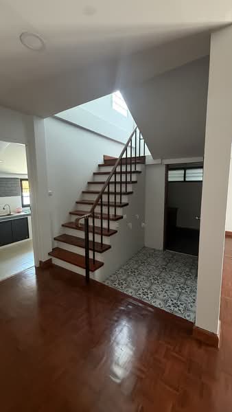 บ้านเดี่ยวให้เช่าบรรยากาศเงียบสงบ เป็นส่วนตัว รัชดา 32 | 5 ห้องนอน ใกล้ MRT ลาดพร้าว, กรุงเทพ, จันทรเกษม, จตุจักร, กรุงเทพ, 283 ตร.ม., บ้านเดี่ยว ให้เช่า, โดย Pawarisa Lekhakula, 500336233 - DDproperty.com