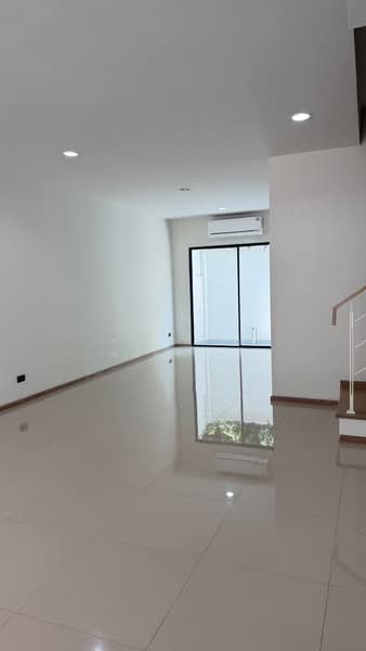 The Vision Ladprao-Nawamin, Bangkok, Soi Nawamin 85, Nawamin Road, Nawamin, Bueng Kum, Bangkok, 5 Bedrooms, 300 sqm, Townhouse For Rent, by จิตราภรณ์ พิมพ์จันทร์, 500336272 - DDproperty.com