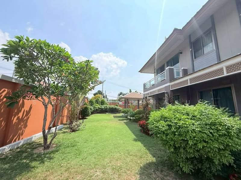 วิลล่า 4 นอนให้เช่าเพียง 90k ใน Grand Regent ห่างรร.นานาชาติ Regents เพียง 300ม, ชลบุรี, Regent International School, หนองปลาไหล, บางละมุง, ชลบุรี, 338 ตร.ม., วิลล่า ให้เช่า, โดย Siwas Thepphabut, 500336275 - DDproperty.com