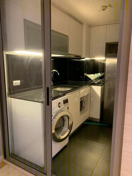 Klass Silom, Bangkok, 52 Silom Road, Silom, Bang Rak, Bangkok, 1 Bedroom, 33 sqm, Condo For Rent, by Connex Property, 500336280 - DDproperty.com