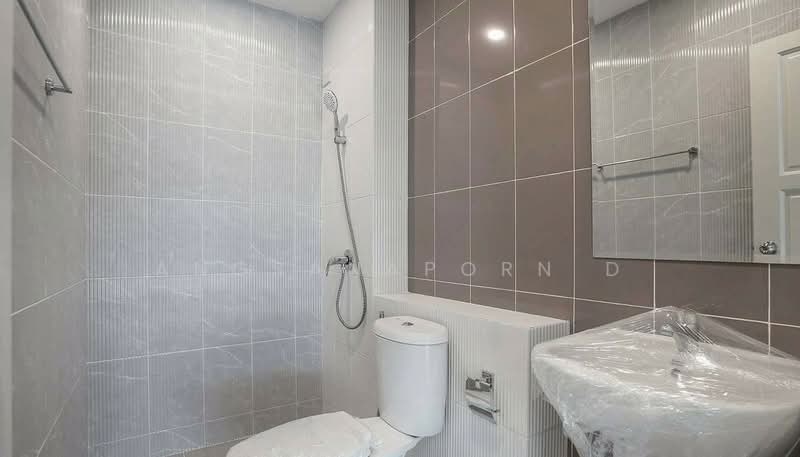 Living Park Rama 5, Nonthaburi, Bang Sri Mueang 1 Road, Bang Sri Muang, Muang Nonthaburi, Nonthaburi, 5 Bedrooms, 212 sqm, Townhouse For Sale, by Angsanaporn D, 500336283 - DDproperty.com