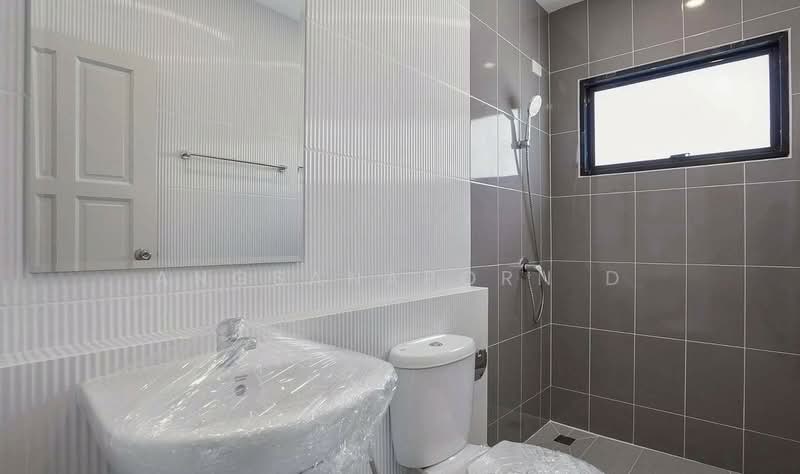 Living Park Rama 5, Nonthaburi, Bang Sri Mueang 1 Road, Bang Sri Muang, Muang Nonthaburi, Nonthaburi, 5 Bedrooms, 212 sqm, Townhouse For Sale, by Angsanaporn D, 500336283 - DDproperty.com