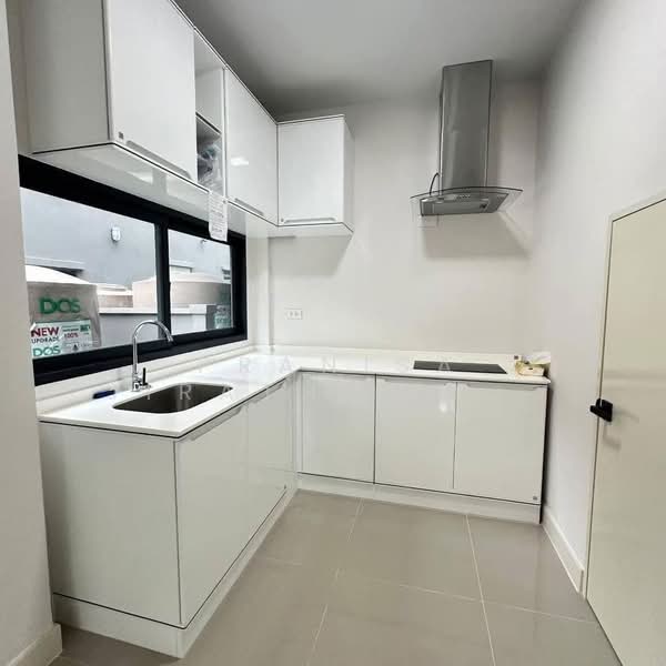 Baan Klang Muang Ramintra 83 Station, Bangkok, 16 Kanchanaphisek Road, Ram Inthra, Khan Na Yao, Bangkok, 4 Bedrooms, 218 sqm, Townhouse For Rent, by Pranisa Jirathongpoon, 500336285 - DDproperty.com