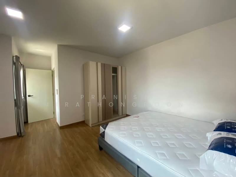 Baan Klang Muang Ramintra 83 Station, Bangkok, 16 Kanchanaphisek Road, Ram Inthra, Khan Na Yao, Bangkok, 4 Bedrooms, 218 sqm, Townhouse For Rent, by Pranisa Jirathongpoon, 500336285 - DDproperty.com