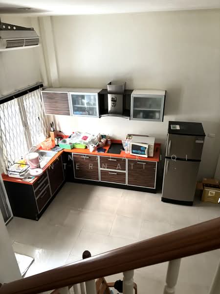 Baan Klang Muang The Royal Monaco Srinakarin-Pattanakarn : บ้านกลางเมือง เดอะรอยัล โมนาโค ศรีนครินทร์-พัฒนาการ, กรุงเทพ, ถนนพระราม 9 ซอย 43, สวนหลวง, กรุงเทพ, 180 ตร.ม., ทาวน์เฮ้าส์ ให้เช่า, โดย THANYALAK IQI INTERNATIONAL, 500336286 - DDproperty.com