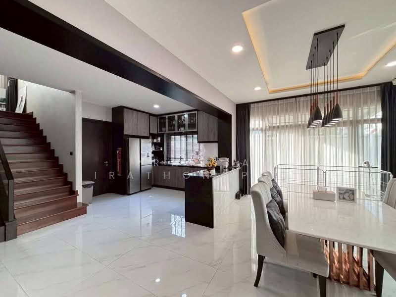 Perfect Masterpiece Sukhumvit 77, Samut Prakan, Soi Mu Ban Perfect Place Sukhumvit 77, Rachathewa, Bang Plee, Samut Prakan, 4 Bedrooms, 300 sqm, Single Detached House For Sale, by Pranisa Jirathongpoon, 500336302 - DDproperty.com