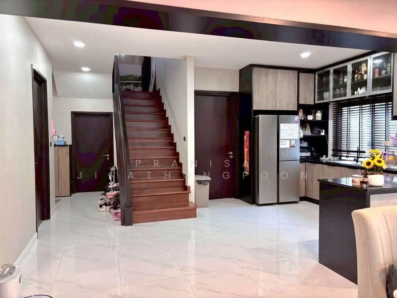 Perfect Masterpiece Sukhumvit 77, Samut Prakan, Soi Mu Ban Perfect Place Sukhumvit 77, Rachathewa, Bang Plee, Samut Prakan, 4 Bedrooms, 300 sqm, Single Detached House For Sale, by Pranisa Jirathongpoon, 500336302 - DDproperty.com