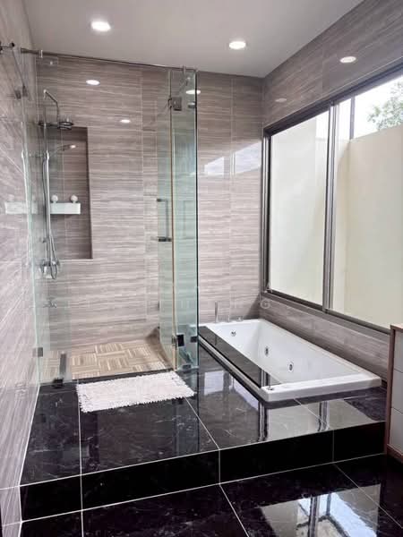Perfect Masterpiece Sukhumvit 77, Samut Prakan, Soi Mu Ban Perfect Place Sukhumvit 77, Rachathewa, Bang Plee, Samut Prakan, 4 Bedrooms, 300 sqm, Single Detached House For Sale, by Pranisa Jirathongpoon, 500336302 - DDproperty.com
