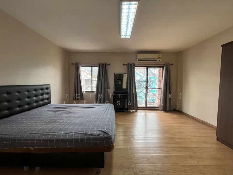 Baan Klang Muang Ratchada-Mengjai 1 : บ้านกลางเมือง รัชดา-เหม่งจ๋าย 1, กรุงเทพ, 522 50-151 ซอยสหกรณ์การเกษตร, วังทองหลาง, กรุงเทพ, 180 ตร.ม., ทาวน์เฮ้าส์ ขาย, โดย Detchvit (Ruk) Jaengsajja, 500336312 - DDproperty.com