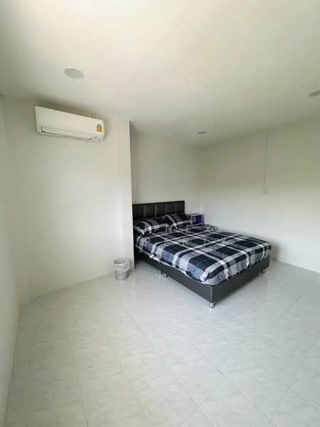 Baan Phrom Phithak 2 : บ้านพรหมพิทักษ์ 2, สมุทรสาคร, ถนนพุทธมลฑลสาย 4, อ้อมน้อย, กระทุ่มแบน, สมุทรสาคร, 120 ตร.ม., บ้านเดี่ยว ให้เช่า, โดย Connex Property, 500336332 - DDproperty.com