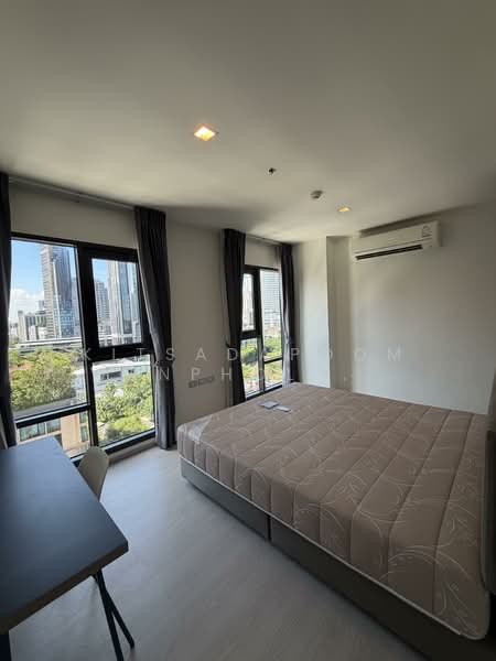 Rhythm Sukhumvit 36-38, Bangkok, 55 Soi Sukhumvit 36, Sukhumvit Road, Phra Kanong, Khlong Toei, Bangkok, 1 Bedroom, 50 sqm, Condo For Rent, by Kitsadapoom Wanpholthong, 500336333 - DDproperty.com