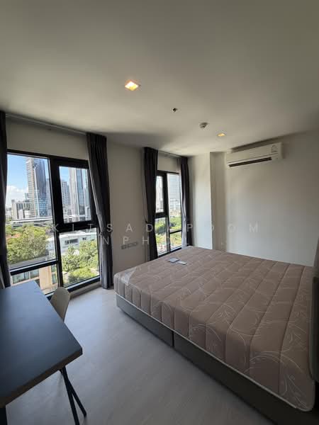Rhythm Sukhumvit 36-38, Bangkok, 55 Soi Sukhumvit 36, Sukhumvit Road, Phra Kanong, Khlong Toei, Bangkok, 1 Bedroom, 50 sqm, Condo For Rent, by Kitsadapoom Wanpholthong, 500336333 - DDproperty.com
