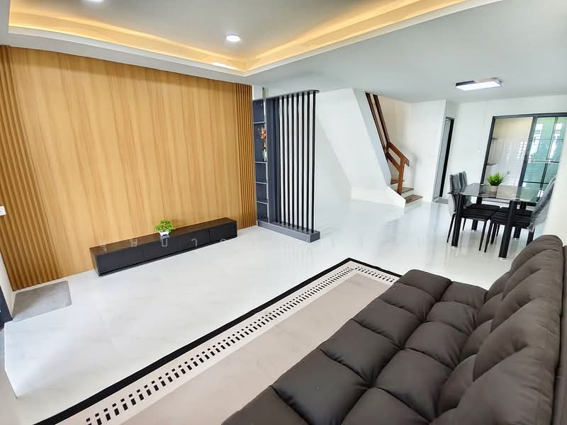 บ้านหลังริม หมู่บ้าน ระเบียงทอง 3 ถนนเทพรักษ์ สายไหม ใกล้ บิ๊กซี สะพานใหม่, Bangkok, เทพรักษ์, Khlong Tanon, Sai Mai, Bangkok, 2 Bedrooms, 110 sqm, Townhouse For Sale, by บุษบากร (เจี๊ยบ), 500336416 - DDproperty.com