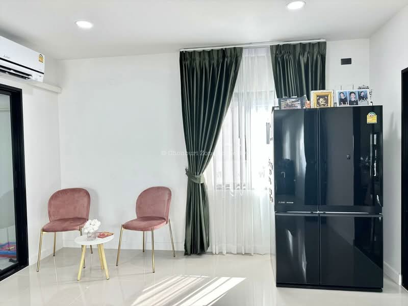 ขายบ้านเดี่ยวหลังใหญ่ พื้นที่เยอะมาก ม.มณีรินทร์ไพรเวทซี่ ศรีราชา, Chon Buri (Pattaya), Nong - Kham, Si Racha, Chon Buri (Pattaya), 4 Bedrooms, 450 sqm, Single Detached House For Sale, by Dusit Saengfa, 500336446 - DDproperty.com