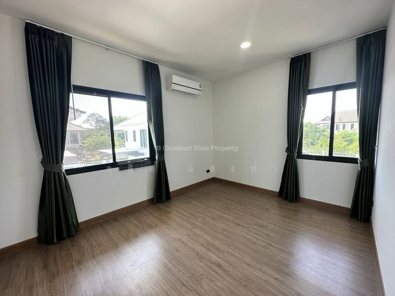 ขายบ้านเดี่ยวหลังใหญ่ พื้นที่เยอะมาก ม.มณีรินทร์ไพรเวทซี่ ศรีราชา, Chon Buri (Pattaya), Nong - Kham, Si Racha, Chon Buri (Pattaya), 4 Bedrooms, 450 sqm, Single Detached House For Sale, by Dusit Saengfa, 500336446 - DDproperty.com