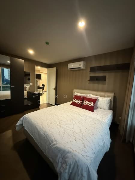 Voque Sukhumvit 16, Bangkok, Soi Sukhumvit 16, Khlong Toei, Bangkok, 1 Bedroom, 52 sqm, Condo For Rent, by RE PROPERTY CO.,LTD., 500336456 - DDproperty.com