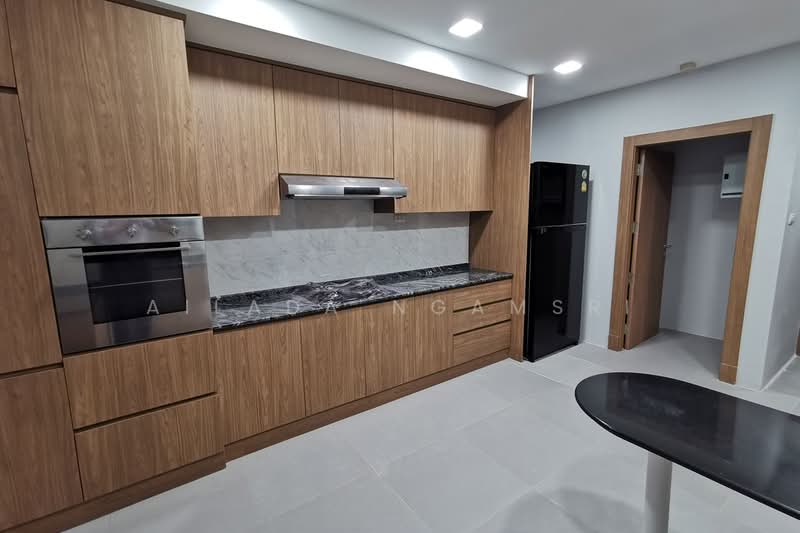 Raj Mansion, Bangkok, 31-33 Soi Sukhumvit 20, Khlong Toei, Bangkok, 4 Bedrooms, 380 sqm, Condo For Rent, by Ailada Ngamsri, 500336460 - DDproperty.com