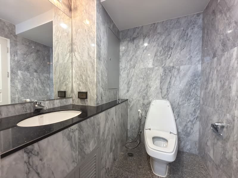 Prasanmitr Thani Tower, Bangkok, Soi Sukhumvit 23, Khlongtoei Nua, Watthana, Bangkok, 3 Bedrooms, 220 sqm, Condo For Rent, by Ailada Ngamsri, 500336466 - DDproperty.com