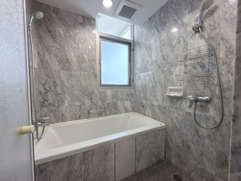 Prasanmitr Thani Tower, Bangkok, Soi Sukhumvit 23, Khlongtoei Nua, Watthana, Bangkok, 3 Bedrooms, 220 sqm, Condo For Rent, by Ailada Ngamsri, 500336466 - DDproperty.com