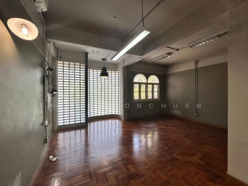 Townhouse, Sathorn, Near BTS Chong Nonsi, Bangkok, Silom, Bang Rak, Bangkok, 4 Bedrooms, 250 sqm, Townhouse For Rent, by Thiti Boonchurn, 500336468 - DDproperty.com