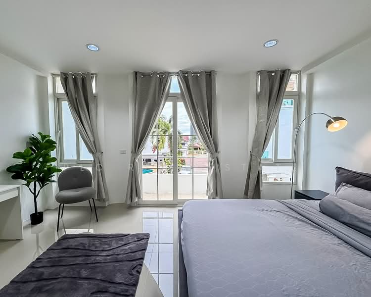 Townhouse for Sale Wongamat Beach Pattaya Sea View, Chon Buri (Pattaya), Bang Lamung, Bang Lamung (Pattaya), Chon Buri (Pattaya), 3 Bedrooms, 180 sqm, Townhouse For Sale, by PLC real estate, 500336498 - DDproperty.com