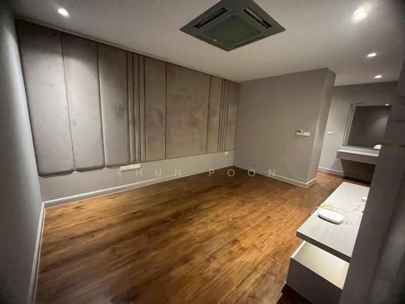 For Rent: Residential Building with Elevator in Thonglor (SPSSR229), Bangkok, ทองหล่อ23, Khlong Tan Nua, Watthana, Bangkok, 4 Bedrooms, 900 sqm, Townhouse For Rent, by Khun Poon, 500336530 - DDproperty.com