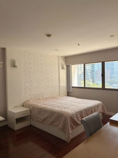 The Royal Place 2, Bangkok, 6-6/429 Soi Mahatlek Luang 2, Lumphini, Pathum Wan, Bangkok, 1 Bedroom, 62 sqm, Condo For Rent, by Boonraksa Sopak, 500336569 - DDproperty.com