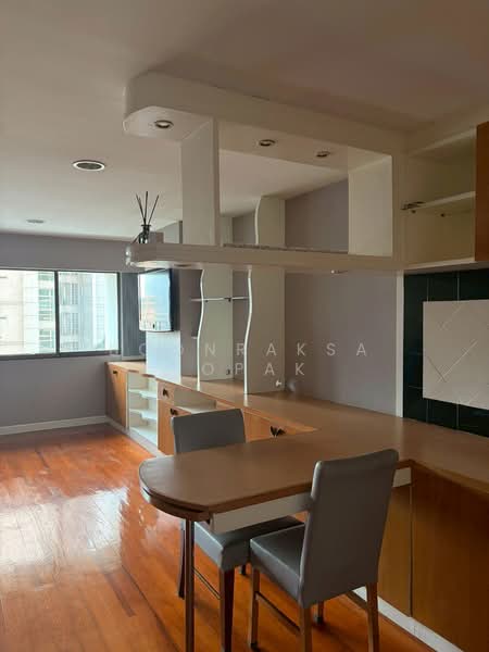 The Royal Place 2, Bangkok, 6-6/429 Soi Mahatlek Luang 2, Lumphini, Pathum Wan, Bangkok, 1 Bedroom, 62 sqm, Condo For Rent, by Boonraksa Sopak, 500336569 - DDproperty.com