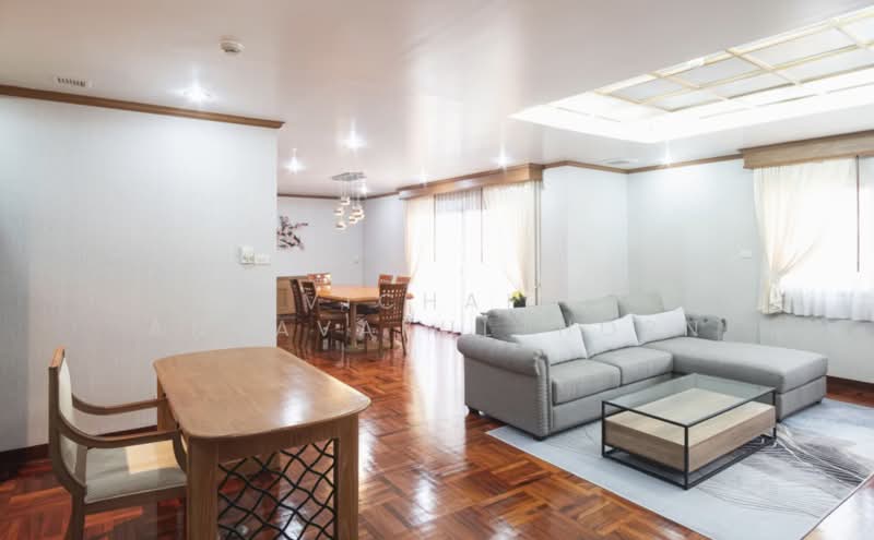 Nida Thonglor Apartment, Bangkok, Thong Lo 5 Alley, Khlong Tan Nua, Watthana, Bangkok, 3 Bedrooms, 250 sqm, Apartment For Rent, by Vichai  Annavakulthorn, 500336592 - DDproperty.com