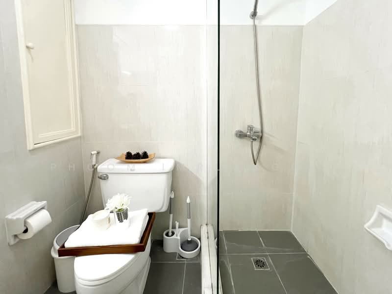 Silom Suite, Bangkok, Soi Sathorn 12, Sathorn Road, Silom, Bang Rak, Bangkok, 2 Bedrooms, 82 sqm, Condo For Rent, by Phoom Imruangsri, 500336642 - DDproperty.com