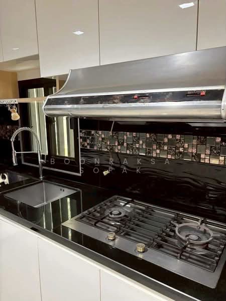 3-BR Townhouse, Bangkok, Rong Muang, Pathum Wan, Bangkok, 3 Bedrooms, 112 sqm, Townhouse For Rent, by Boonraksa Sopak, 500336704 - DDproperty.com