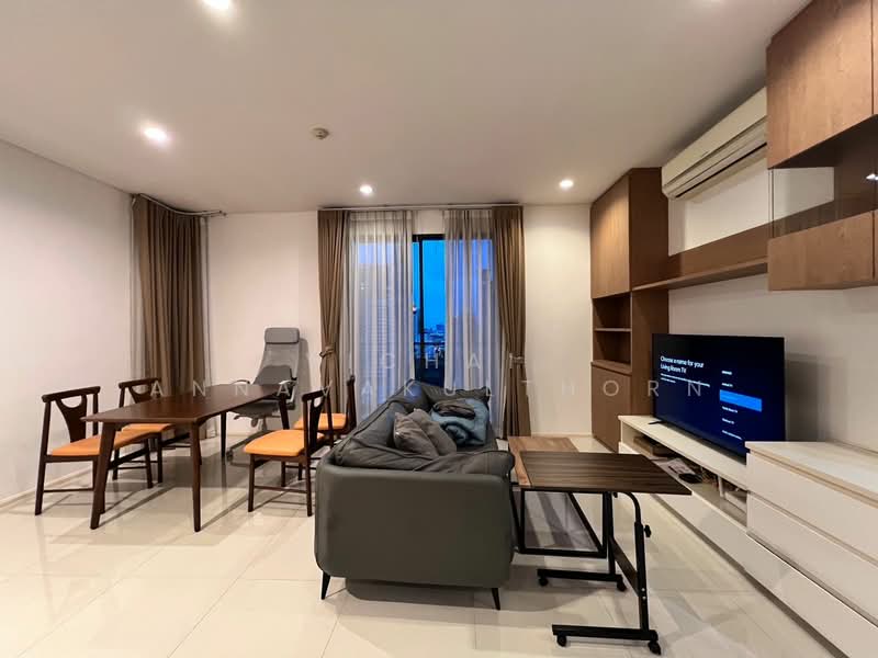 Villa Asoke, Bangkok, 1588 New Petchburi Road, Makkasan, Ratchathewi, Bangkok, 2 Bedrooms, 81 sqm, Condo For Rent, by Vichai Annavakulthorn, 500336745 - DDproperty.com