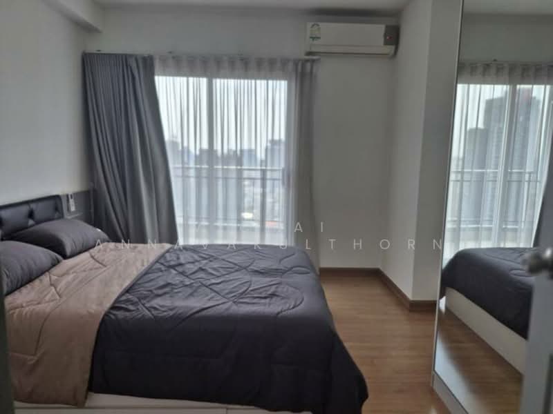 Supalai Park Ekkamai-Thonglor, Bangkok, Petchaburi Road, Bang Kapi, Huai Khwang, Bangkok, 2 Bedrooms, 70 sqm, Condo For Rent, by Vichai  Annavakulthorn, 500336772 - DDproperty.com