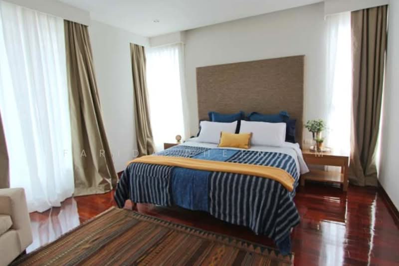 Panburi Apartments, Bangkok, 133 Pan Rd, Silom, Bang Rak, Bangkok, 4 Bedrooms, 450 sqm, Apartment For Rent, by Farida Phetnuam, 500336813 - DDproperty.com