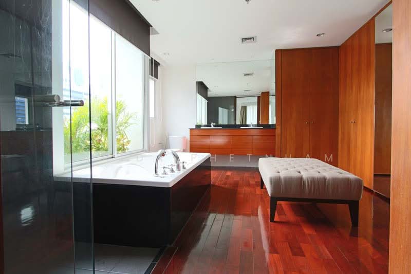 Panburi Apartments, Bangkok, 133 Pan Rd, Silom, Bang Rak, Bangkok, 4 Bedrooms, 450 sqm, Apartment For Rent, by Farida Phetnuam, 500336813 - DDproperty.com