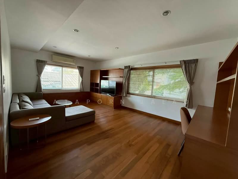 บ้าน 3-ห้องนอน, กรุงเทพ, คลองตันเหนือ, วัฒนา, กรุงเทพ, 250 ตร.ม., บ้านเดี่ยว ให้เช่า, โดย Sataporn Jalao, 500336837 - DDproperty.com