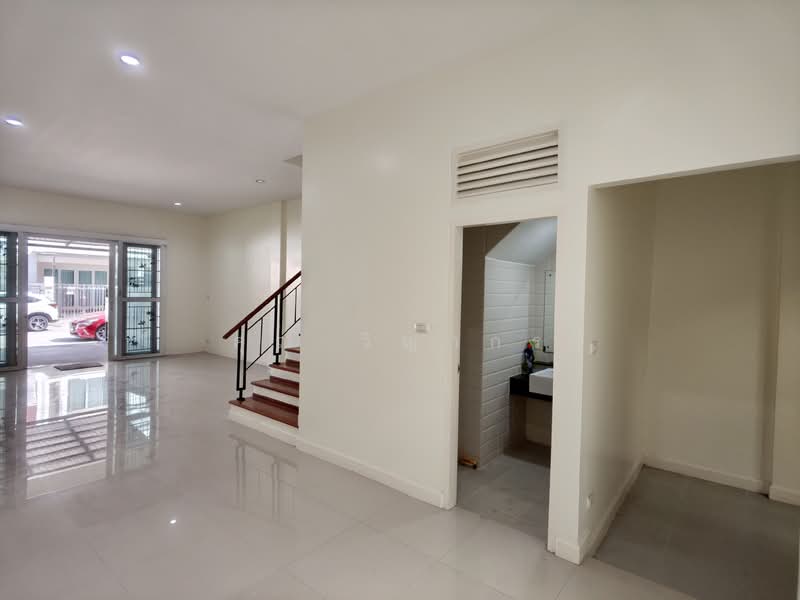 Vision Smart City (Wongsawang-Tiwanont), Nonthaburi, Nakhon In Road, Talat Kwan, Muang Nonthaburi, Nonthaburi, 3 Bedrooms, 720 sqm, Townhouse For Sale, by คุณ วิญากร, 500336862 - DDproperty.com