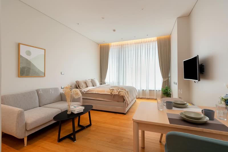 Sindhorn Residence, Bangkok, 54 Soi Ton Son, Lumphini, Pathum Wan, Bangkok, 1 Bedroom, 33 sqm, Condo For Rent, by Vichai Annavakulthorn, 500336976 - DDproperty.com