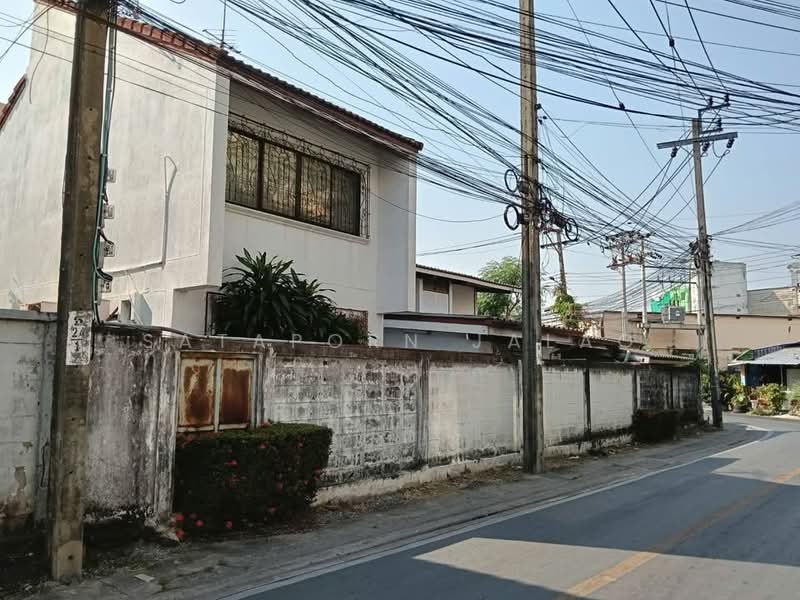 5-BR House, Bangkok, Praborommaharatchawang, Phra Nakhon, Bangkok, 5 Bedrooms, 748 sqm, Single Detached House For Sale, by Sataporn Jalao, 500336982 - DDproperty.com