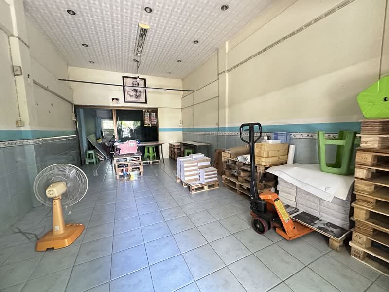 อาคารพาณิชย์ 3 ชั้น หลังการไฟฟ้า บางกรวย - ไทรน้อย (สภาพใหม่ ทั้งหลัง), นนทบุรี, บางกรวย, นนทบุรี, 224 ตร.ม., ตึกแถว-อาคารพาณิชย์ ขาย, โดย บริษัท เอชแอล แอสเซท จำกัด, 500337004 - DDproperty.com