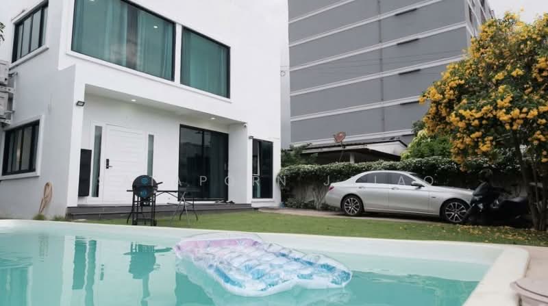 6-BR House, Bangkok, Bang Chak, Phra Khanong, Bangkok, 6 Bedrooms, 230 sqm, Single Detached House For Rent, by Sataporn Jalao, 500337016 - DDproperty.com