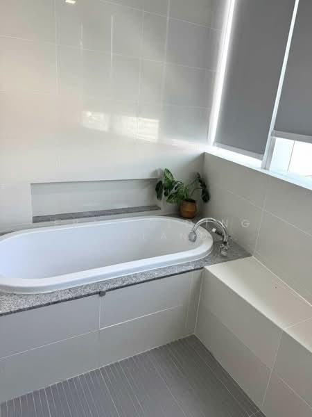 Zenith Place @ Sukhumvit condominium, Bangkok, Sukhumvit, Phra Kanong Nua, Watthana, Bangkok, 3 Bedrooms, 146 sqm, Condo For Rent, by ERA Holding (Thailand) Co., Ltd., 500337038 - DDproperty.com