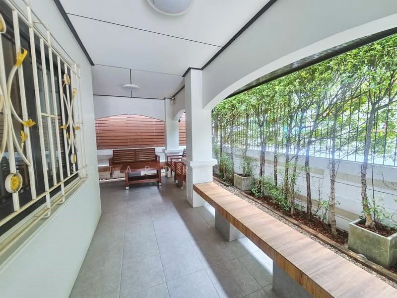 4-BR Semi-detached House, Bangkok, Samsen Nai, Phaya Thai, Bangkok, 4 Bedrooms, 310 sqm, Semi-Detached House (Twin House) For Sale, by Sataporn Jalao, 500337054 - DDproperty.com