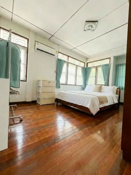 ขายบ้านเดี่ยวหลังใหญ่ 75.2 ตร.ว. พื้นที่รอบบ้าน ทำเลทองใกล้ทางด่วน, นนทบุรี, บางกรวย, นนทบุรี, 130 ตร.ม., บ้านเดี่ยว ขาย, โดย สรัญญา รักมาก, 500337058 - DDproperty.com