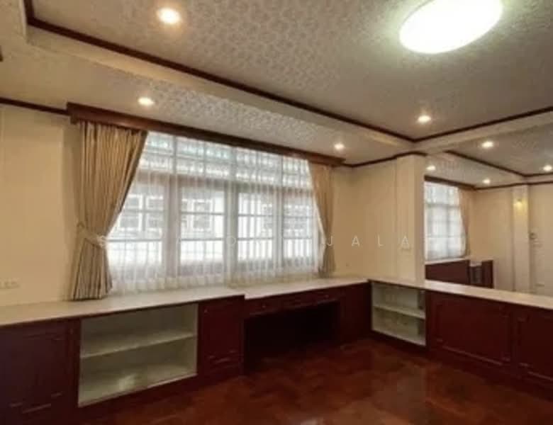 4-BR House, Bangkok, Khlong Ton Sai, Khlong San, Bangkok, 4 Bedrooms, 144 sqm, Single Detached House For Sale, by Sataporn Jalao, 500337096 - DDproperty.com