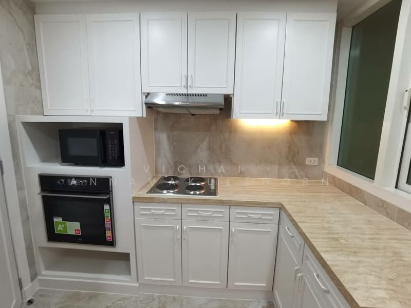 Wilshire Condominium, Bangkok, 80 Soi Sukhimvit 22, Khlong Toei, Bangkok, 3 Bedrooms, 157 sqm, Condo For Rent, by Vichai Annavakulthorn, 500337103 - DDproperty.com