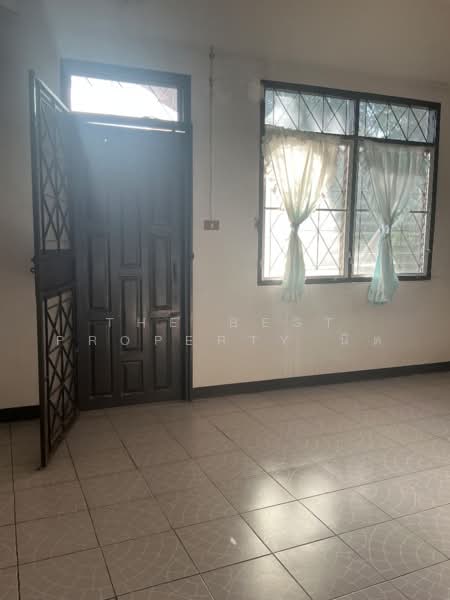 ทาวน์เฮ้าส์ท่าเสา อุตรดิตถ์, Uttaradit, Tha Sao, Muang Uttaradit, Uttaradit, 2 Bedrooms, 100 sqm, Townhouse For Sale, by The Best Property นิด, 500337106 - DDproperty.com