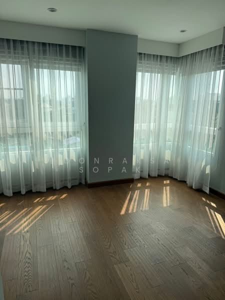 Baan Siri Sathorn : บ้านสิริ สาทร, กรุงเทพ, 10 ซอยเย็นอากาศ 1, ทุ่งมหาเมฆ, สาทร, กรุงเทพ, 120 ตร.ม., คอนโด ให้เช่า, โดย Boonraksa Sopak, 500337128 - DDproperty.com